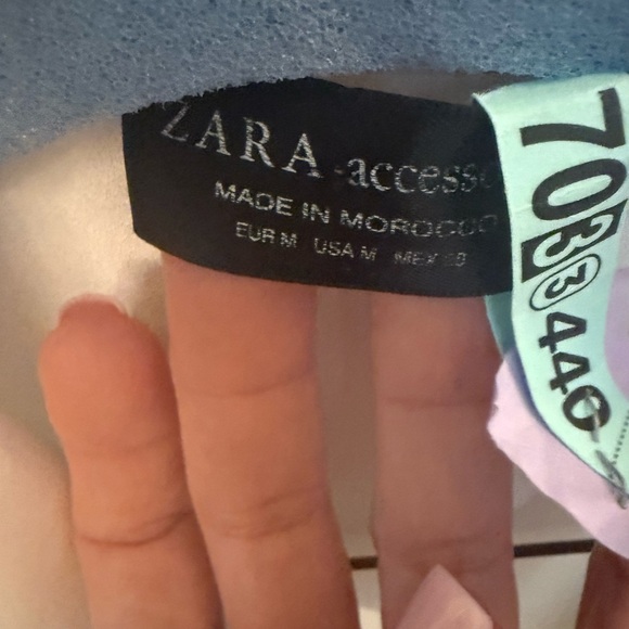 Zara White Long Sleeve Bodysuit with shoulder pad. - Picture 3 of 3